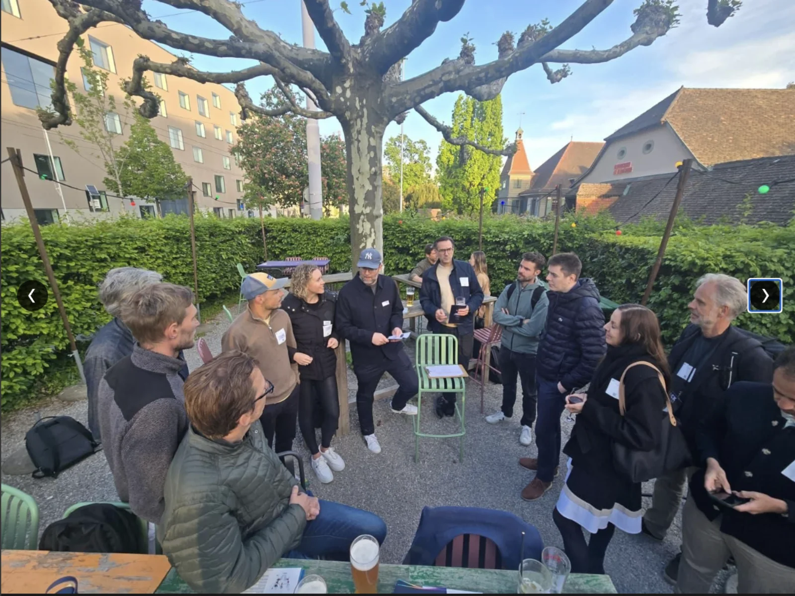 Founders in conversation under the trees at the FTW Investment Climate Dinner in Lausanne